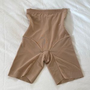 HoneyLove SuperPowerShort